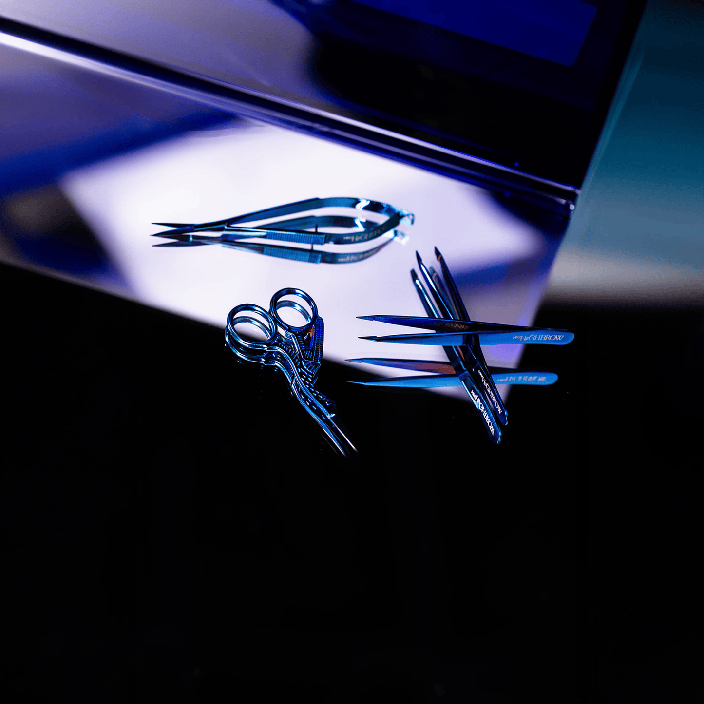 Slant Tweezer Magic Blue - Mrs.Highbrow Professional