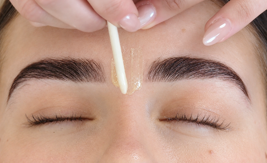 Mrs.Highbrow Soft wax aanbrengen precision stick wenkbrauwen gold ontharen huid