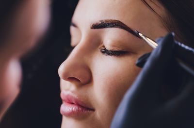 What You Should Know About Henna Brows
