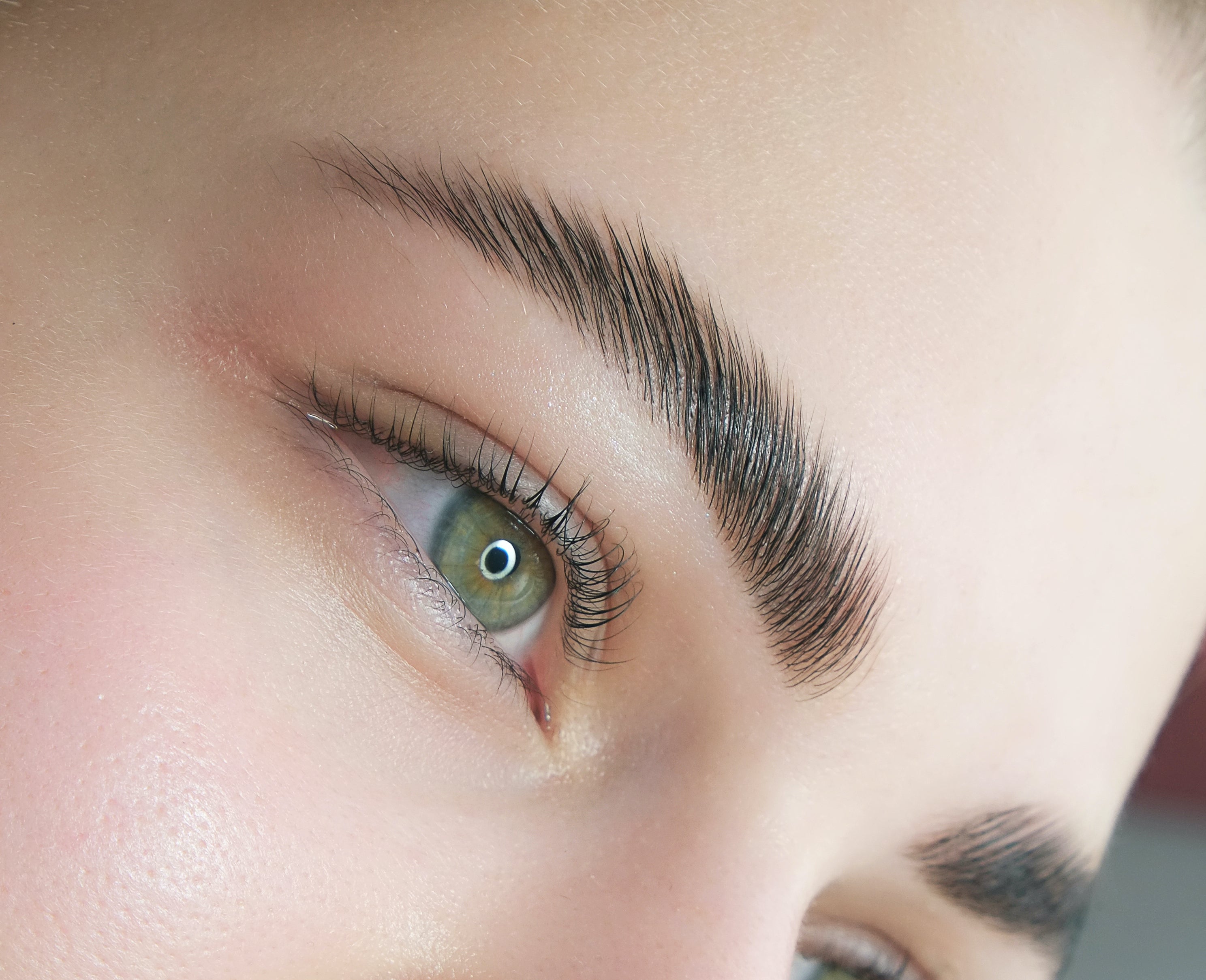 Brow Lamination Zonder Adhesive